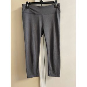 FABLETICS Grey Grey Cropped Leggings Medium